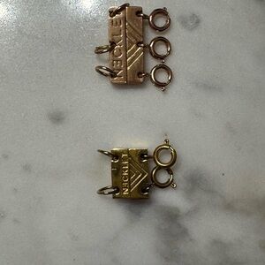 Necklet necklace holders